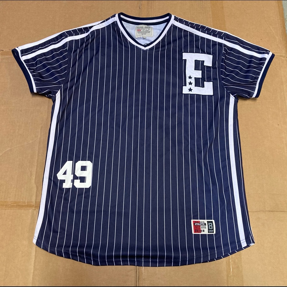 Vintage New York Yankees Escobar 49. Size 2XL. Pre-owned. Read Description.